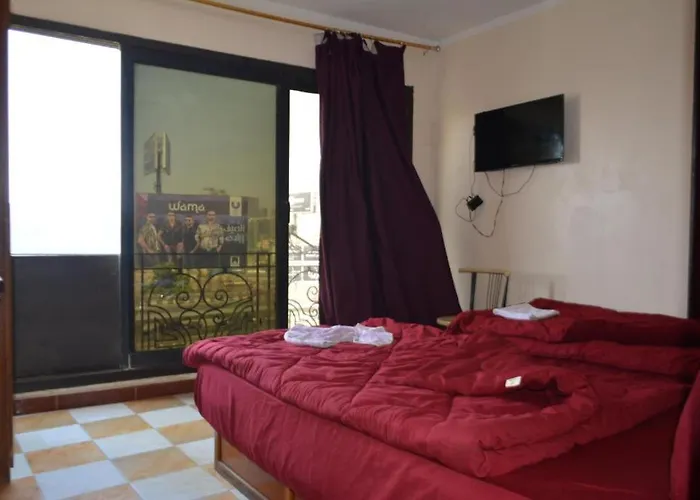 Al Waha Hostel